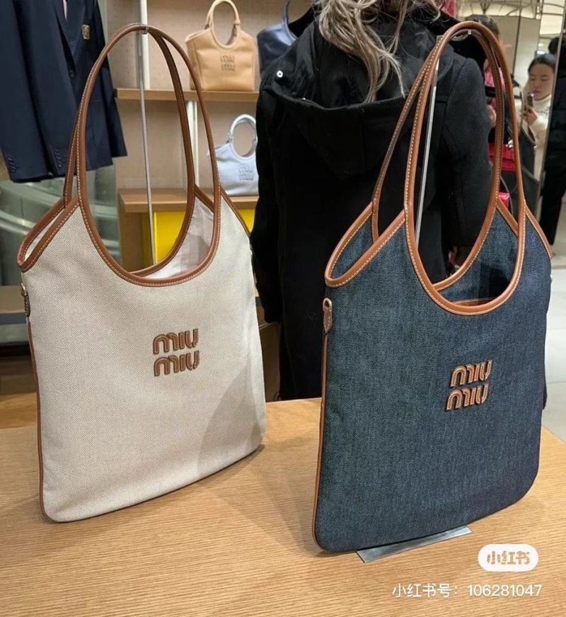 Miu Miu Tote Bags